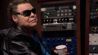 Ronnie Milsap-- Why Don't You Spend The Night (Live)