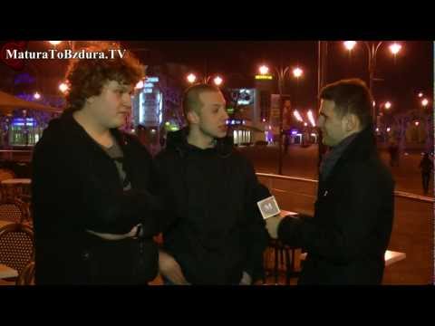 Gość robi "dramatycznego lemura"