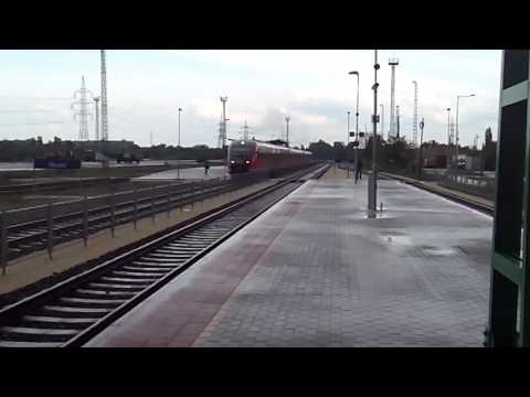 Személy vonat  indul Esztergomba Óbuda állomásról