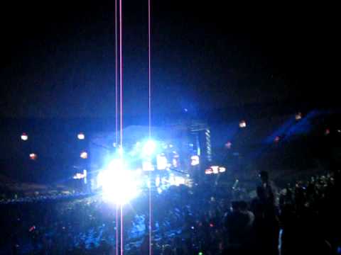 Electric Daisy Carnival 2009 Day 1: Thievery Corporation