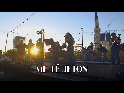 Soni Malaj - Me të jeton (Live Session)