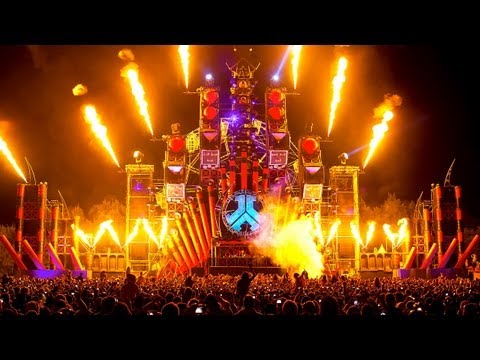 Defqon.1 Festival Australia 2010 - Endshow + Fireworks ft. Headhunterz