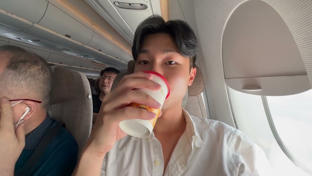 China Eastern Lounge thumbnail