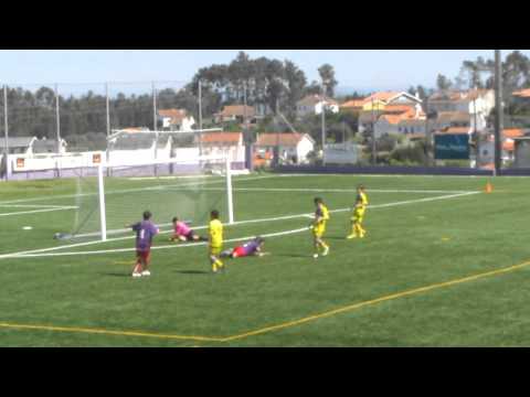 JOÃO VELOSO - A.D.POIARES - A.F.COIMBRA 13/14 INFANTIS (12'04'2014)