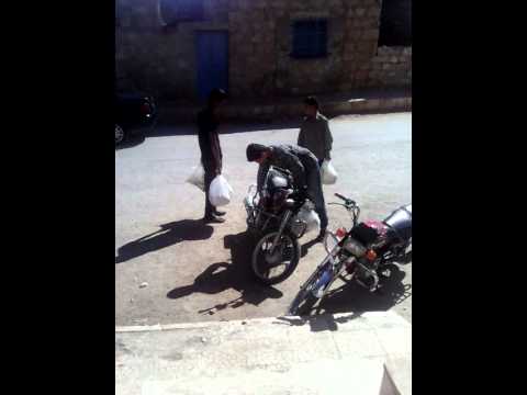 توزيع سلل إغاثية في عنجارة في محافظة حلب من قبل هيئة الشام الإسلامية