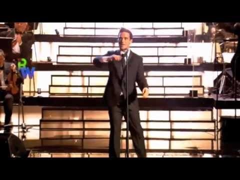 Robbie Williams - Mack The Knife (Live at The Albert)