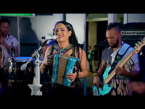 Raquel Arias -El Rabo Caliente (Coliseo Santiago)- En Vivo