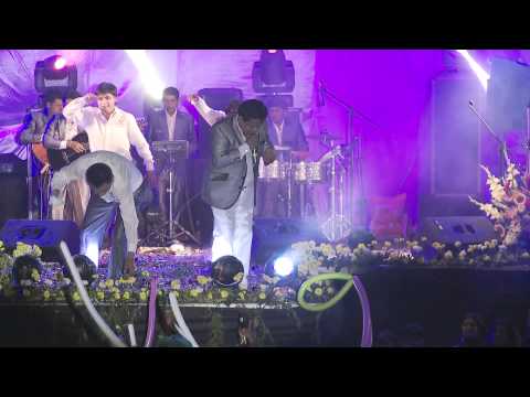 DUELE AMAR  - EDGAR RIVERA CONCIERTO 2014