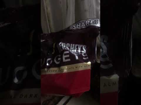 HERSHEYS NUGGETS. You love dark chocolate? Try this! Most favourite for munching minimally sweet✨