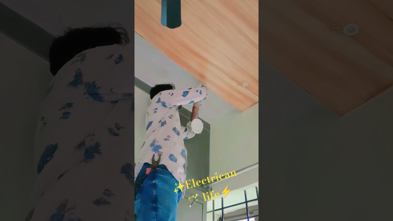 ⚡electrician risk is life🪄✨ #electrician #iti #wireman #short #lifelesson #ytshorts #afaan4k