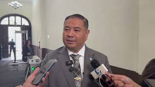 Si al Estado de Sitio, pero con enmienda para no restringir el uso de arma a quien tiene documentos