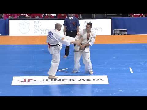 【新極真会】Court2 1st Round4 man  Alexandru Barba vs Javier Zamora The 12th World Karate Championship