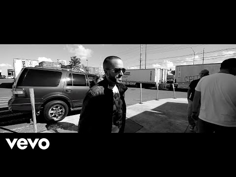 Yandel - Yandel For The Fans: In Stores Experience