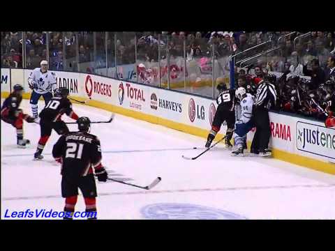 Ducks @ Maple Leafs - Tyler Bozak Scores - 110120