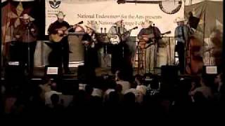 Ralph Stanley and the Clinch Mountain Boys perform "Little Birdie"
