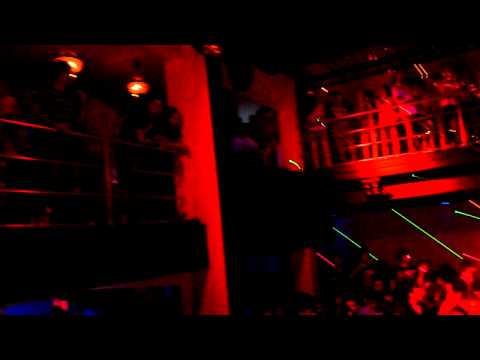 2 Elements played S. Angello - Knas @ Hit Club, Portugal.MOV