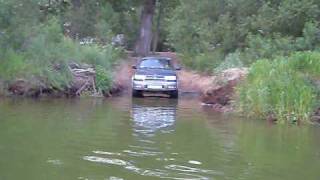 preview picture of video 'Toyota 4Runner 1999 LTD water crossing, Russia Samara'