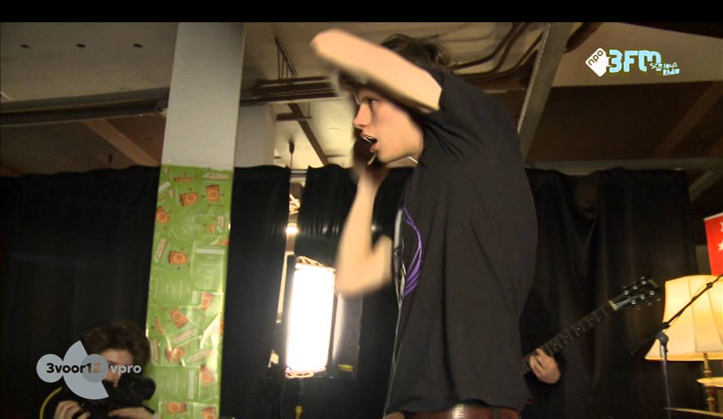 Afterpartees - Candy Color Wearin' Live op Eurosonic Noorderslag 2015