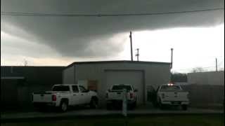 preview picture of video 'arab, alabama rotating wall cloud, april 11, 2013'