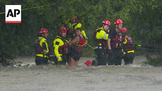 Rescue crews respond to flooding in Uvalde, Texas