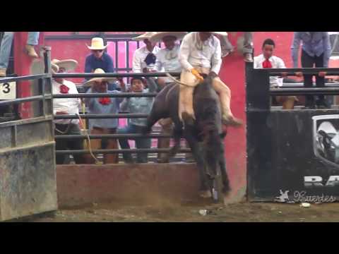 Jineteo de Yegua - Excelencia Charra Pachuca 2013