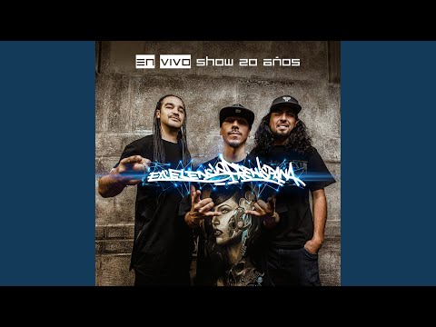 Una Historia y Más (En Vivo)