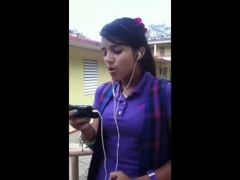 Set fire to the rain ! Mi amiga Mileisha cantando