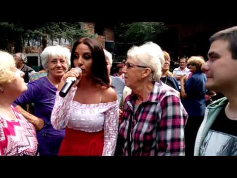 Радостина Паньова-Ай, що мерак имам, бабо /Болна е легнала младата маджирка.