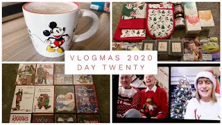 VLOGMAS 2020 - DAY 20 - CHRISTMAS MOVIES & A CHRISTMAS MESSAGE FROM THE FAMILY