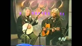 Kate & Anna McGarrigle  -  Goin' Back to Harlan