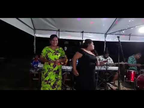 Na vakatawase (Cover) Vude with rosie sagaitu and myself