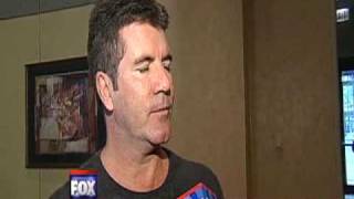 Simon Cowell is stalking Paula Abdul!