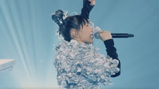 that girl in the bass bruh... i'm in love D: gosh she's beautiful - YOASOBI「群青」 from 初有観客ライブ『NICE TO MEET YOU』2021.12.04@日本武道館
