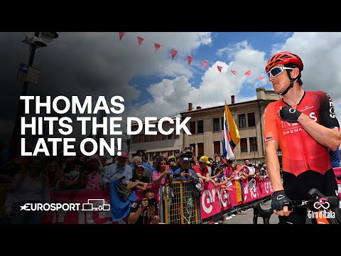 Amazing sportsmanship as GC group wait for Geraint Thomas Thomas after he CRASHES 👏