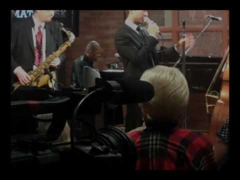 Matt Dusk - Back In Town