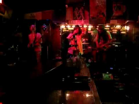 Navicula - Televishit (live at Jaya Pub, Jakarta)