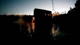 preview picture of video 'Ocklockonee river dam October2011 at night.MP4'