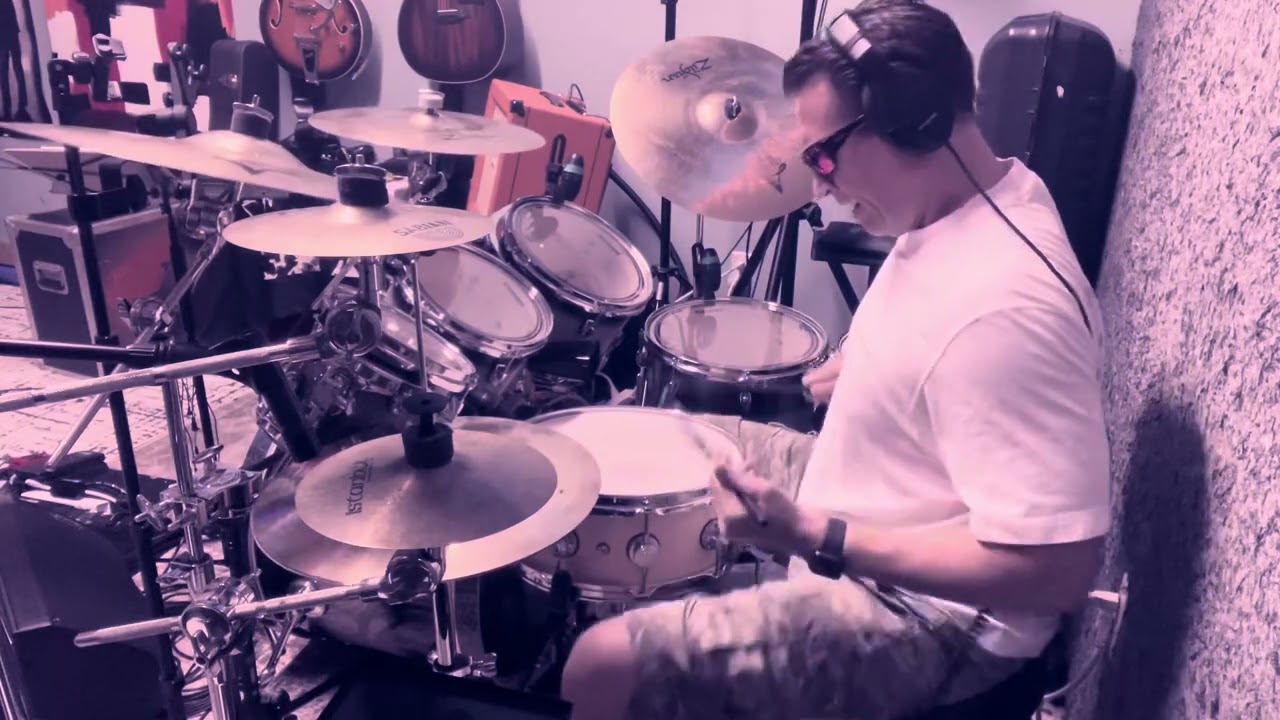 Promotional video thumbnail 3 for Pierre Restel: Session & Live Drummer