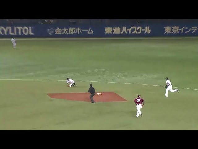 【1回表】マリーンズ・鈴木 難しいバウンドにうまく反応する好プレー!! 2016/10/4 M-E