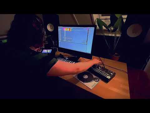 (not so) Dawless Techno Jam #9: ENERGY FLASH! - MPC Live, Roland Alpha Juno 2 & Behringer TD-3