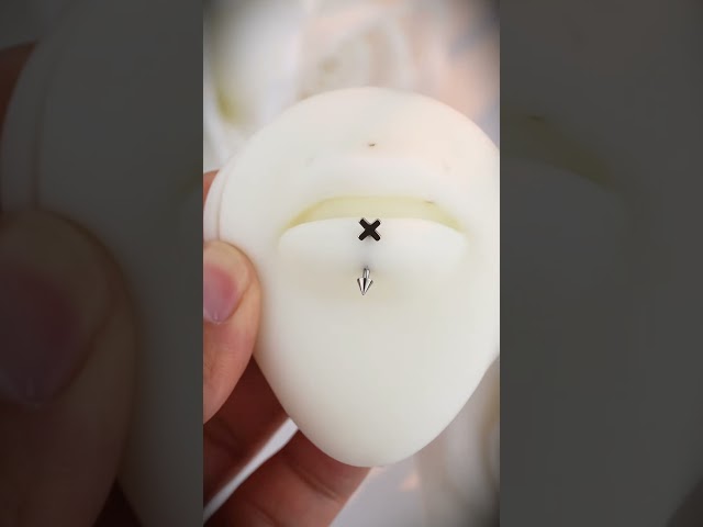 Vídeo relacionado con NewkeepsR 4 pares-1,2mm Barra de plátano curvada doblada de titanio,Rook Bridge Helix Ceja Anillos Vertical Labret Piercing Joyería 6mm/8mm/10mm/12mm