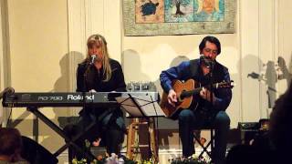 Lori Diamond and Fred Abatelli - Firehouse Coffeehouse Littleton MA 4/4/14 The Outside