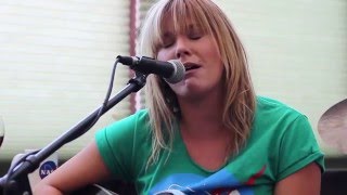 Grace Potter Performs &quot;Empty Heart&quot; KSPN Kitchen Concerts