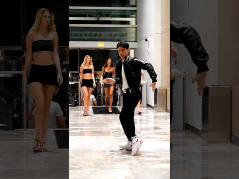 How to enter the club with style 😎