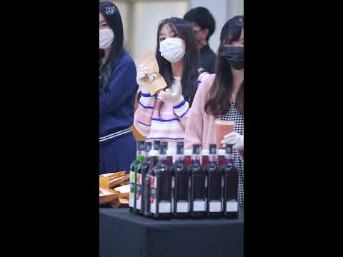 ตกหลุมรักห้ามไม่ไหว...Mewnich BNK48「Heavy Rotation Hightouch Event」20.09.20