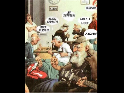 Atomic - Atomic - Vyšlo to z módy - CD "Napůl" 2017