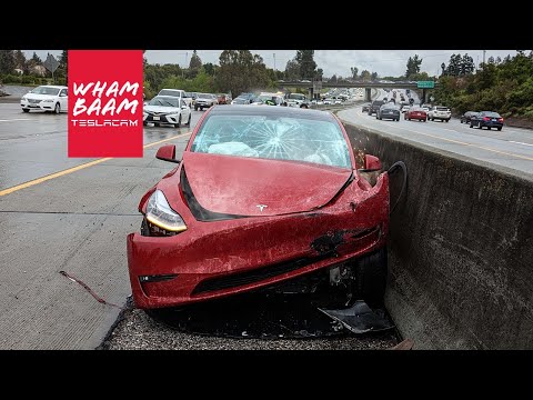 Wypadek trzech Tesli