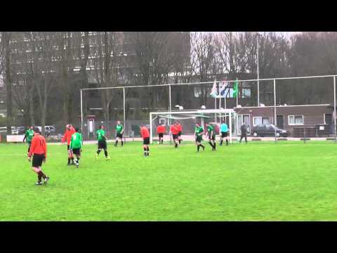 Opjestropdas.nl 11 april 2015 DSO Ultrajectum 2  - VV De Meern 8 com 3-2 Doelpunt DSO (2-0)