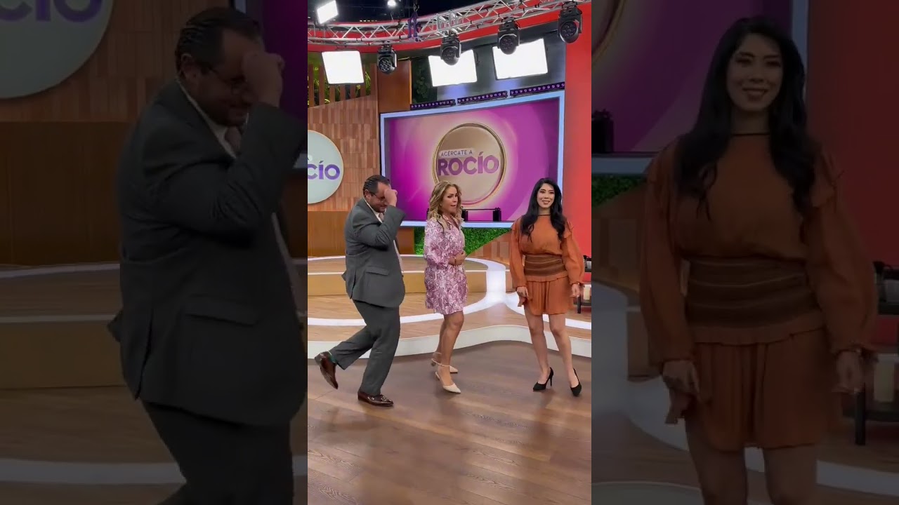 🔴 ¡Ya estamos listas y EN VIVO en #AcércateARocío! Capítulo de estreno solo por #AztecaUNO📺