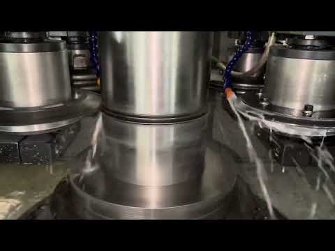 Máquina de ranhurar extremidades de tubos de aço